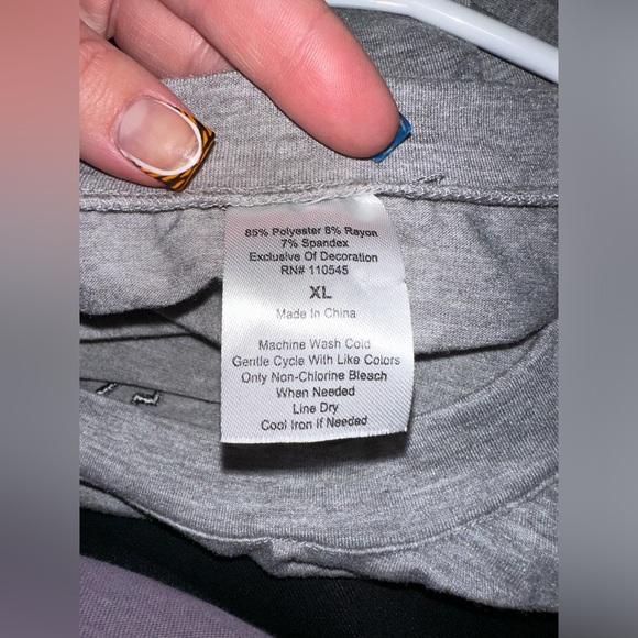 Longsleeve Fall themed shirt - Picture 3 of 3